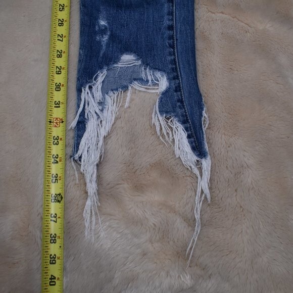 Blank NYC Madison Crop Destroyed Jeans Size 24 High Rise Frayed Hem Denim - Picture 4 of 15